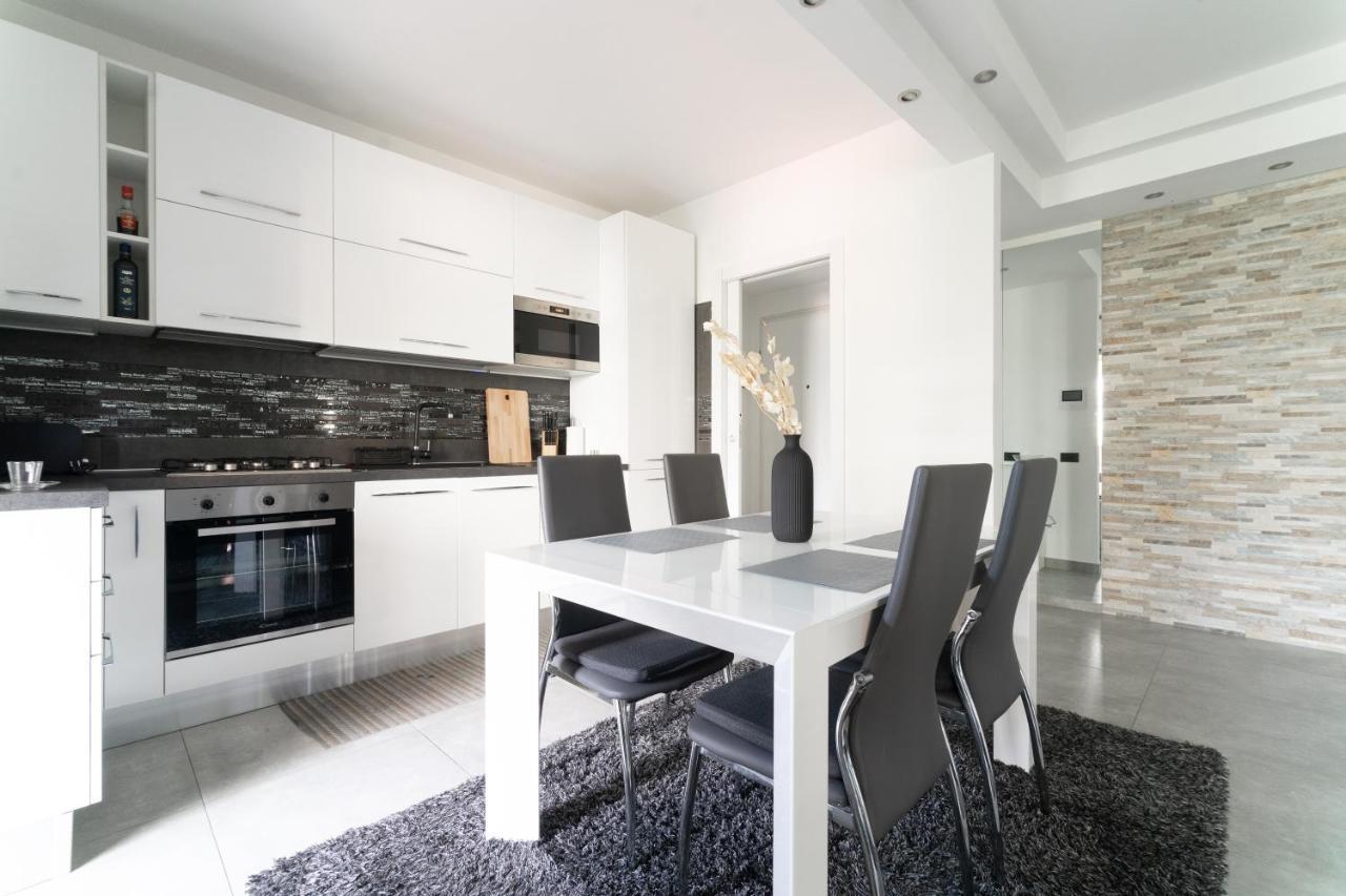 Oasis Luxury - A.C/Terrace/2Bedrooms Bergamo Exterior foto